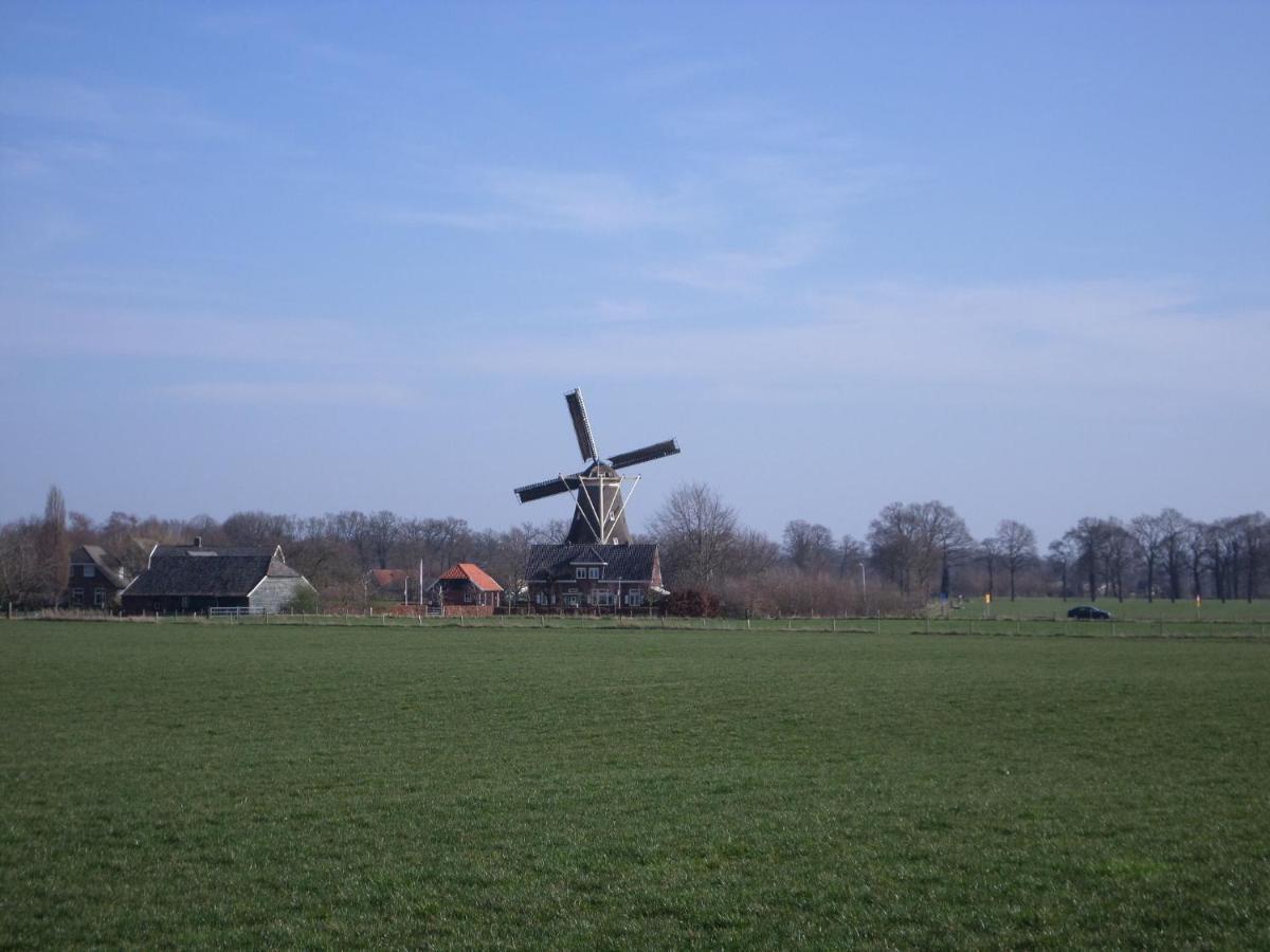 Staying In A Thatched Barn With Box Bed Beautiful View Region Achterhoek Geesteren  Екстер'єр фото